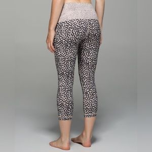 Lululemon Wunder Crop II (Roll Down) Ace Spot Grain / Dottie Size 4